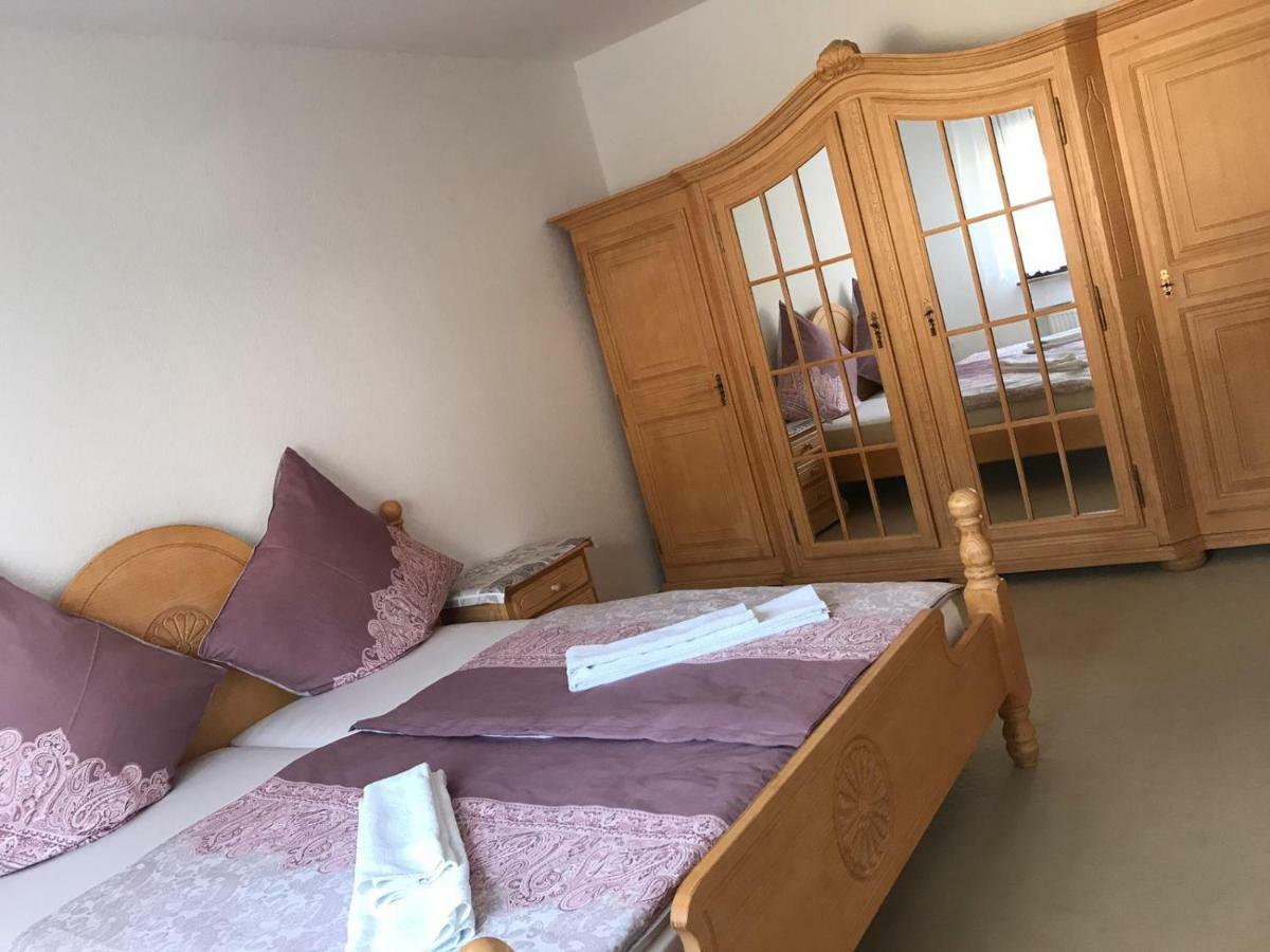 Ferienwohnung Niederfell - An Der Mosel Екстериор снимка